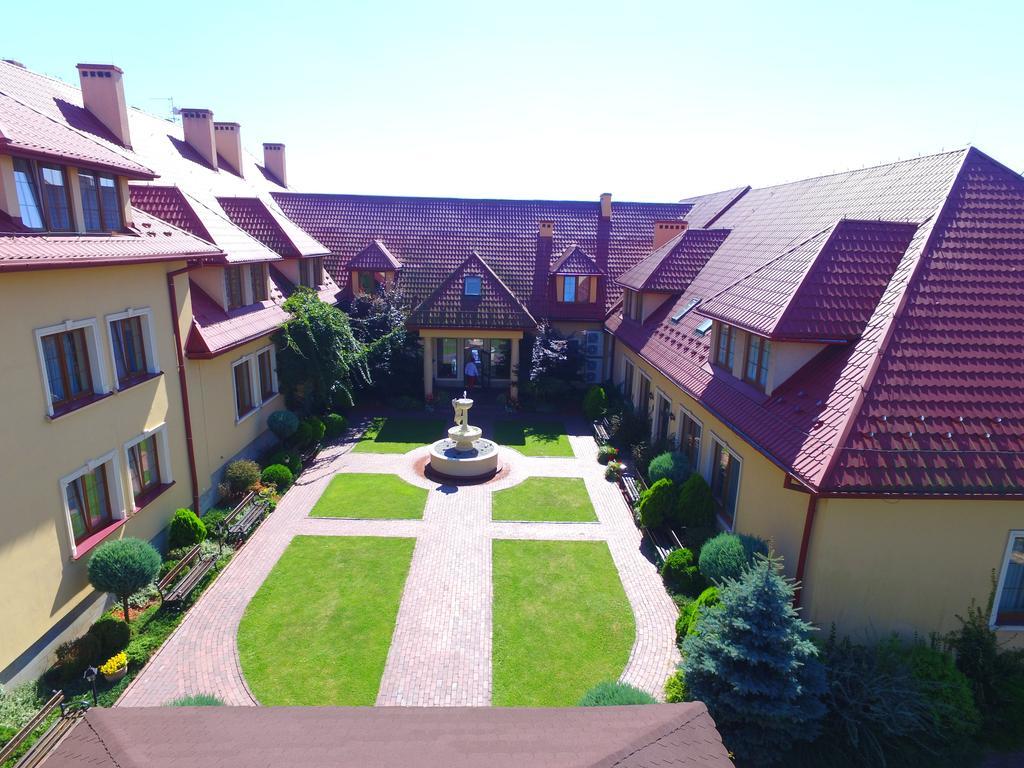 Hotel Wellness&Spa Nowy Dwór Rzeszów Exterior foto