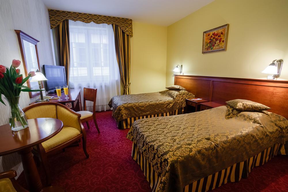 Hotel Wellness&Spa Nowy Dwór Rzeszów Exterior foto